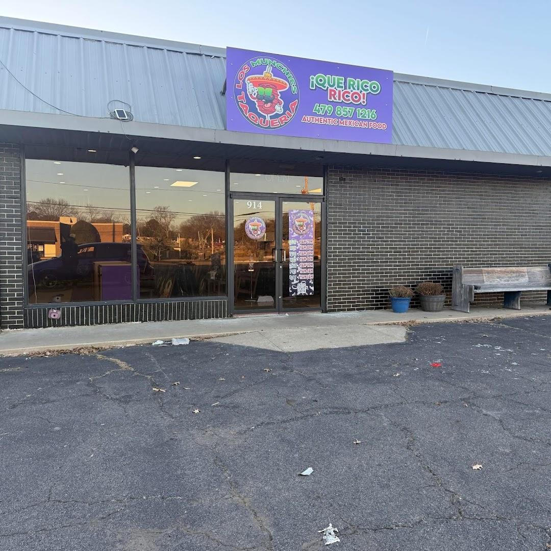 Los Munchies Taqueria (Russellville)
